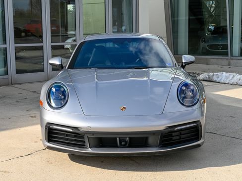 Used 2020 Porsche 911 Carrera S image 2