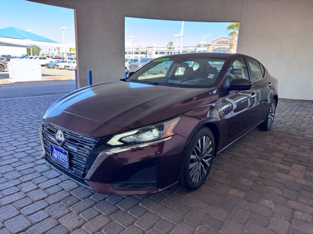 Used 2025 Nissan Altima 2.5 SV FWD image 1