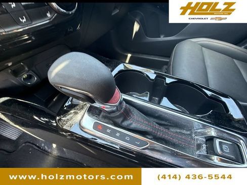 Certified 2024 Chevrolet Trax RS FWD image 15