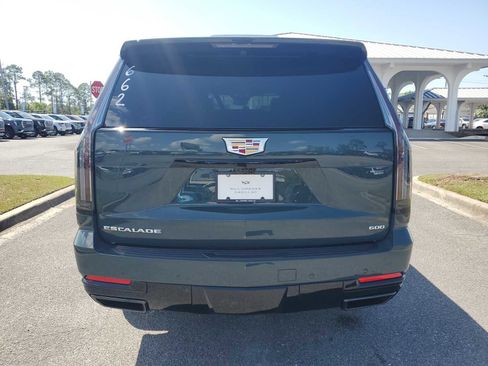 New 2026 Cadillac Escalade ESV Sport w/ Touring Package image 4