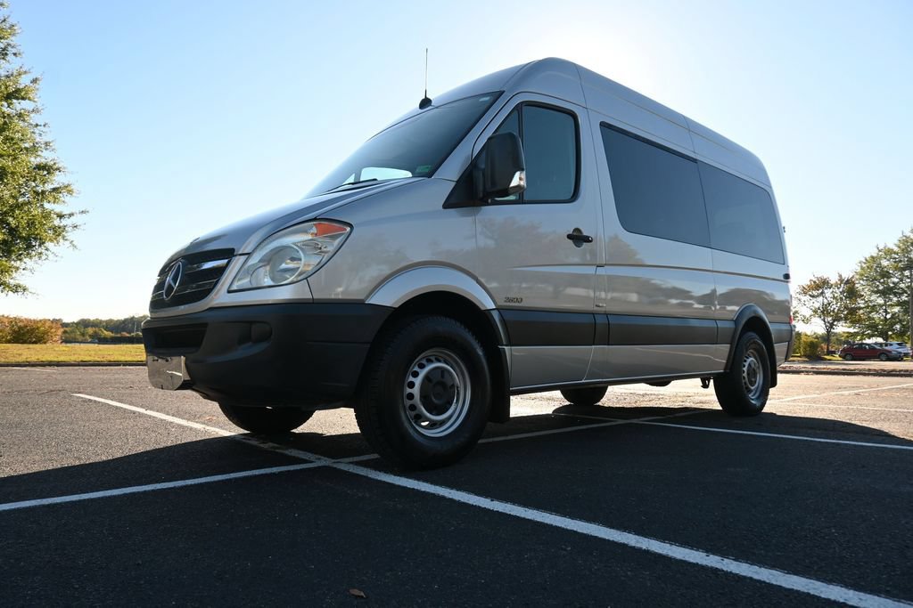 Used 2013 Mercedes-Benz Sprinter 2500 image 2