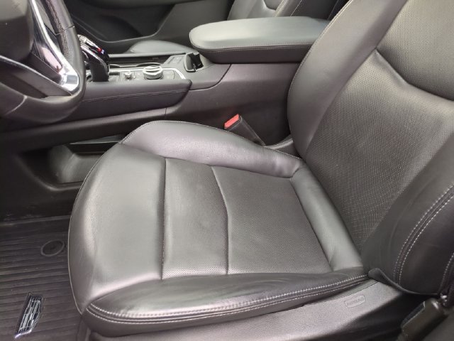Used 2024 Cadillac XT6 Premium Luxury w/ LPO, Floor Liner Package FWD image 21