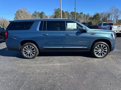 New 2026 GMC Yukon XL Denali w/ Sun & Power Step Package image 5