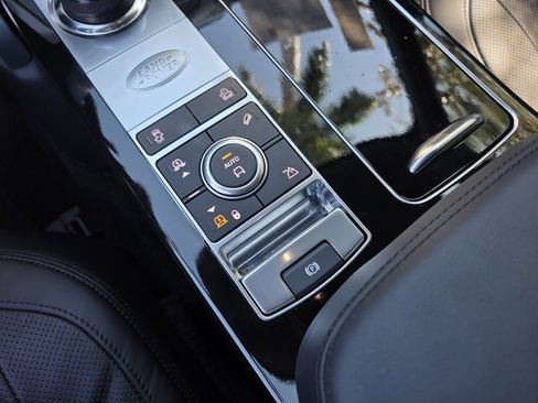 Used 2020 Land Rover Range Rover HSE AWD/4WD image 23