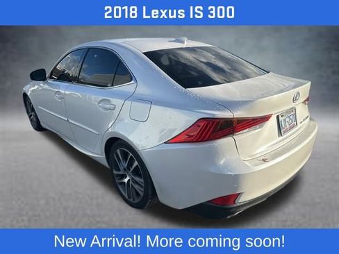 Used 2018 Lexus IS 300 AWD image 4