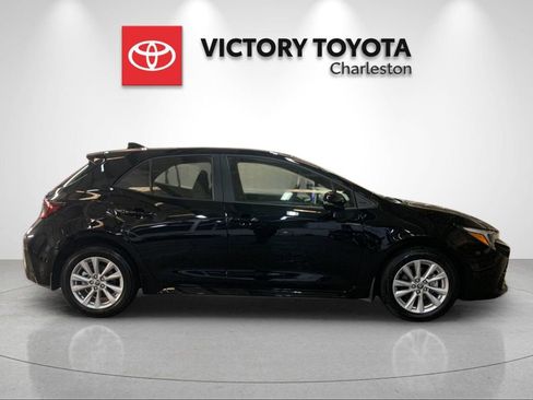 Used 2026 Toyota Corolla SE FWD image 6