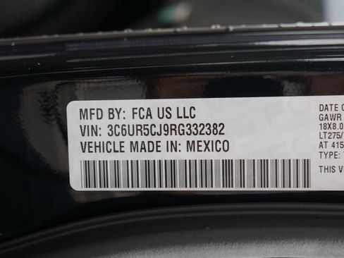 Used 2024 RAM 2500 Tradesman w/ Chrome Appearance Group image 27