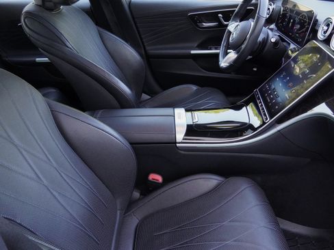 Used 2022 Mercedes-Benz C 300 Sedan image 12