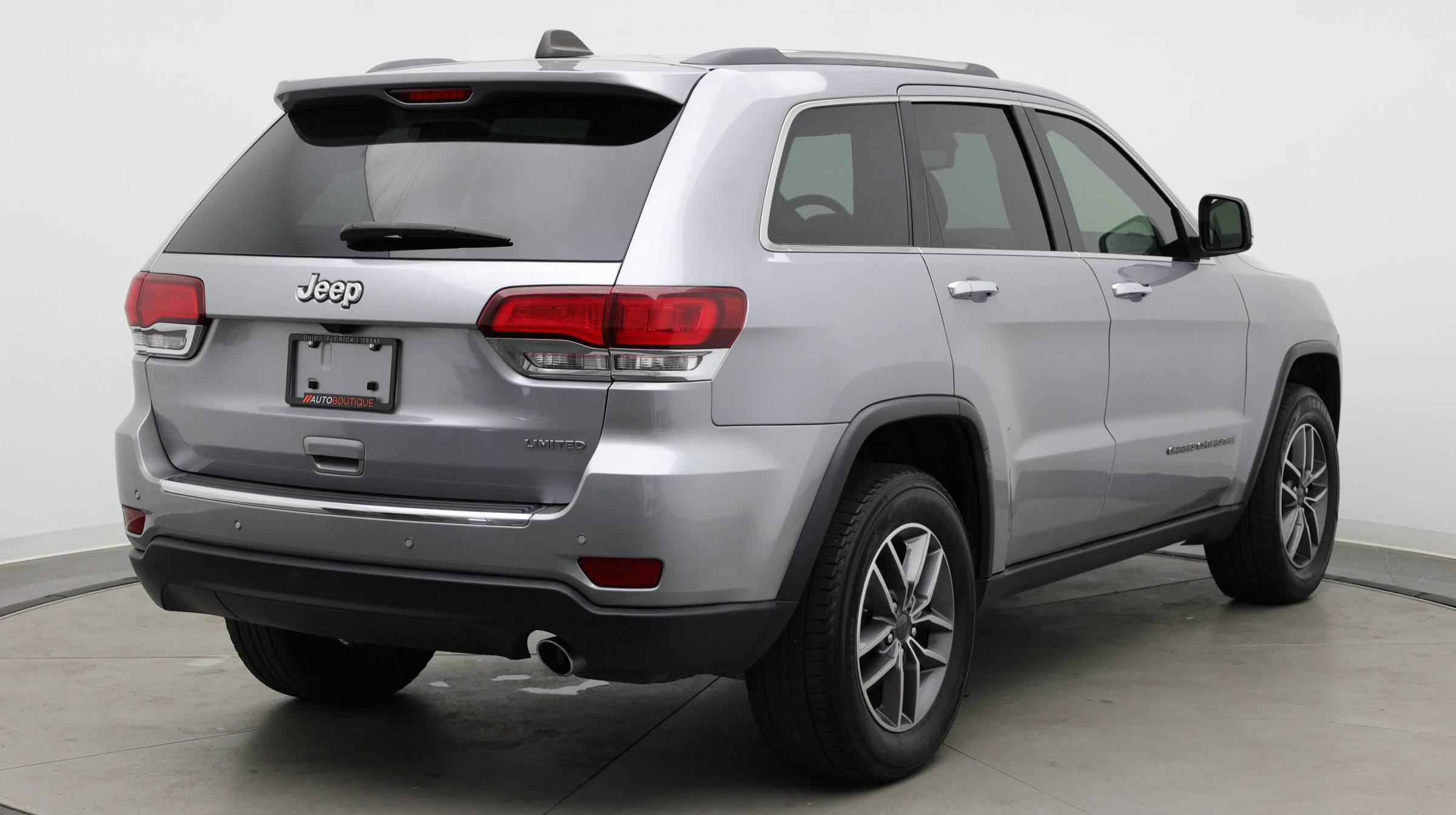 Used 2020 Jeep Grand Cherokee Limited w/ Luxury Group II RWD image 8