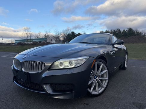 Used 2015 BMW Z4 sDrive35i image 2