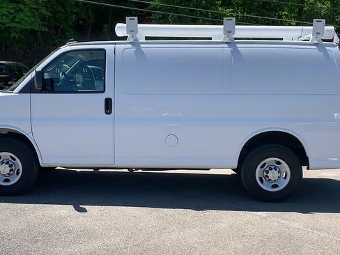 Used 2024 Chevrolet Express 2500 w/ Driver Convenience Package RWD image 1