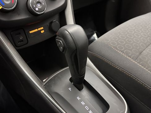 Used 2018 Chevrolet Trax LS image 13