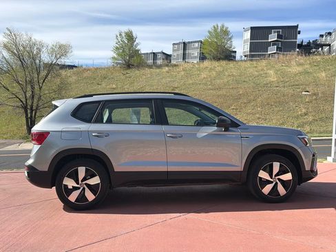 Used 2024 Volkswagen Taos S AWD/4WD image 8