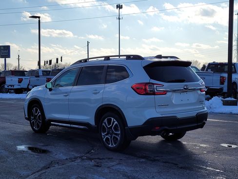 Used 2023 Subaru Ascent Limited w/ Popular Package #2A image 6