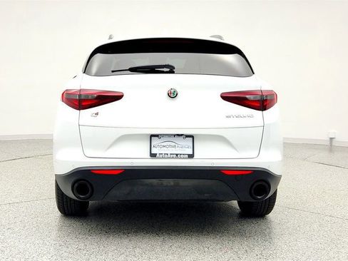 Used 2022 Alfa Romeo Stelvio Sprint image 6