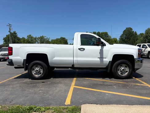 Used 2018 Chevrolet Silverado 2500 W/T w/ WT Convenience Package AWD/4WD image 5