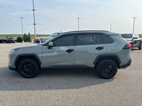 Used 2021 Toyota RAV4 XLE AWD/4WD image 8