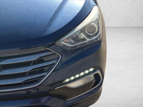 Used 2018 Hyundai Santa Fe Sport w/ 2.4L Value Package 02 FWD image 9