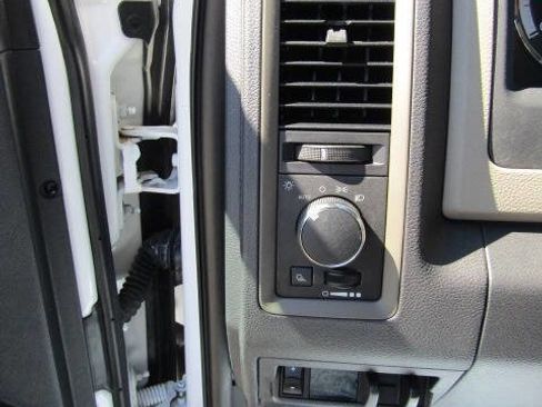 Used 2011 RAM 2500 ST w/ ST Popular Equipment Group AWD/4WD image 15