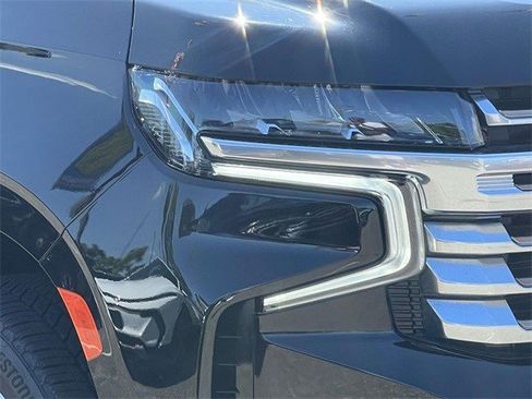 Certified 2024 Chevrolet Suburban High Country w/ Advanced Technology Package image 6