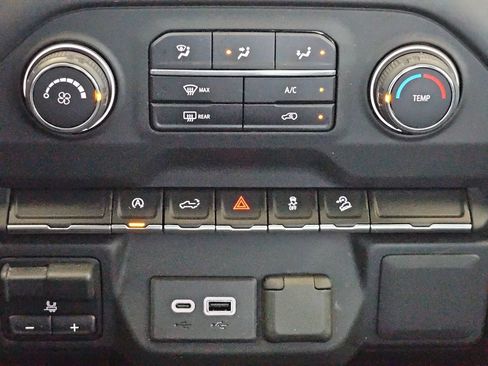 Certified 2021 Chevrolet Silverado 1500 Custom Trail Boss w/ Midnight Edition AWD/4WD image 25