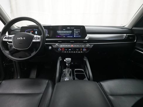 Used 2024 Kia Telluride S w/ S Sunroof Package FWD image 5