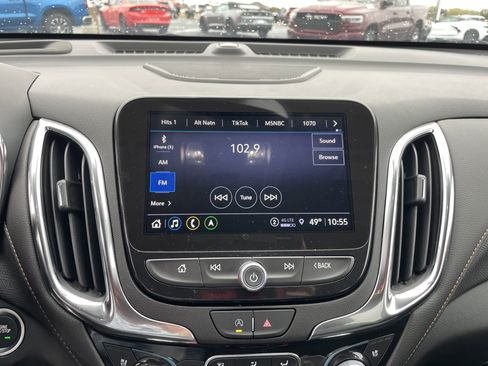 Used 2024 Chevrolet Equinox Premier image 12