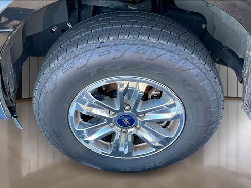 Used 2017 Ford F150 XLT image 25