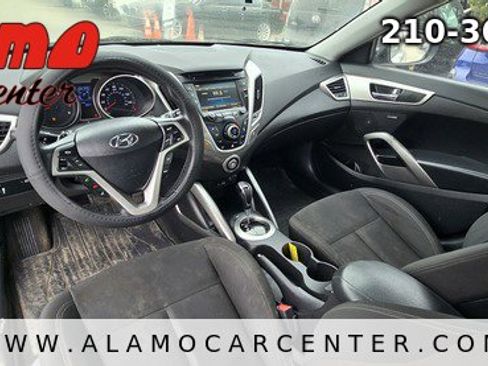 Used 2013 Hyundai Veloster RE:MIX Edition FWD image 27