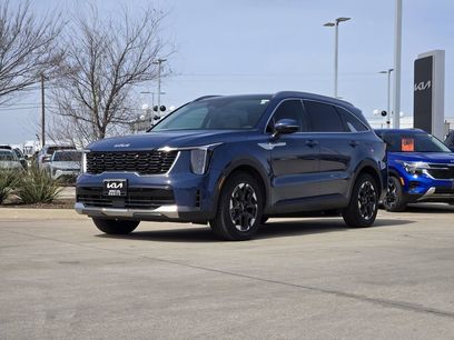 New 2025 Kia Sorento S w/ Panoramic Sunroof Package