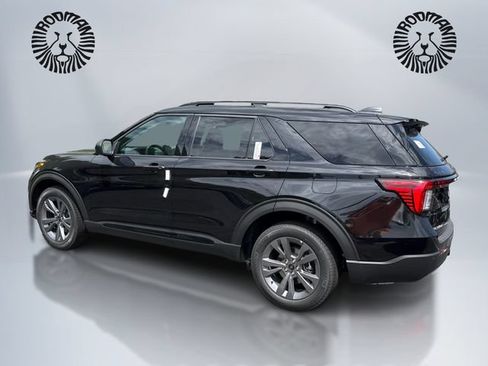 New 2026 Ford Explorer Active w/ Active Comfort Package AWD/4WD image 9