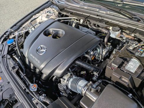 Used 2022 MAZDA MAZDA3 s image 23