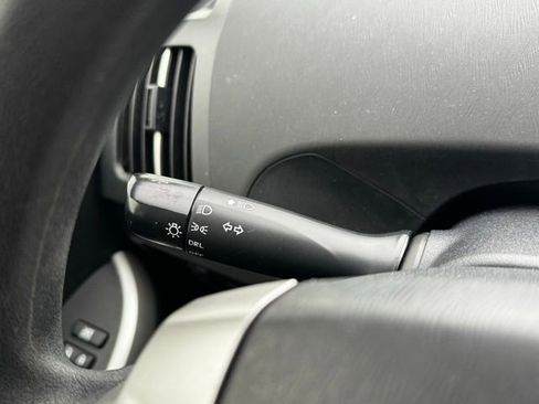 Used 2014 Toyota Prius Three image 25