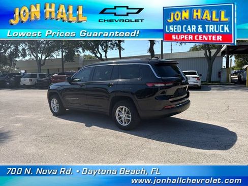 Used 2022 Jeep Grand Cherokee L Laredo w/ Luxury Tech Group I AWD/4WD image 6
