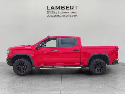 Used 2022 Chevrolet Silverado 1500 ZR2 w/ Technology Package AWD/4WD image 2