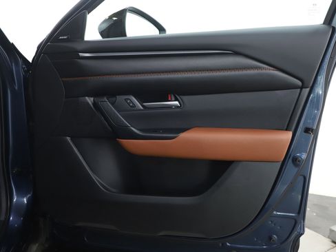 Used 2024 MAZDA CX-50 AWD 2.5 Turbo w/ Premium Pkg image 9