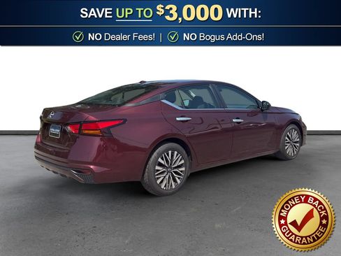 Used 2025 Nissan Altima 2.5 SV FWD image 7