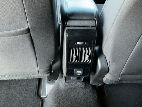 Used 2023 Jeep Compass Sport image 28