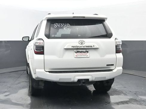Used 2021 Toyota 4Runner SR5 RWD image 4