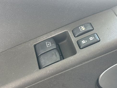 Used 2018 Nissan Frontier SV RWD image 13