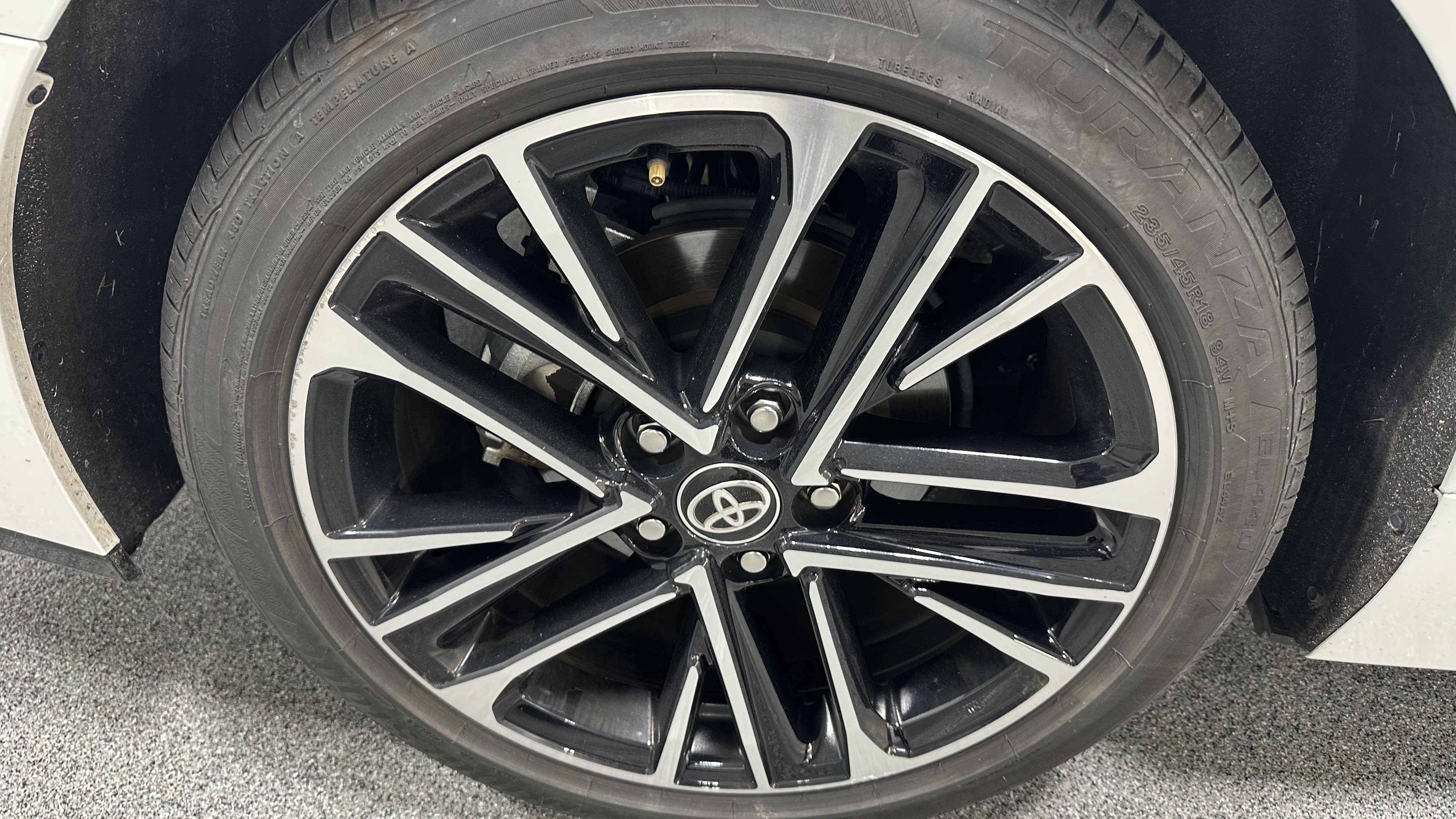 Used 2026 Toyota Camry XLE FWD image 14