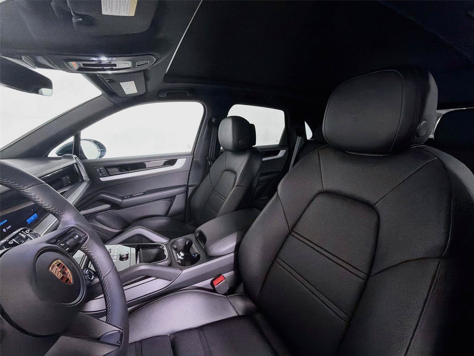 Certified 2026 Porsche Cayenne S AWD/4WD image 5