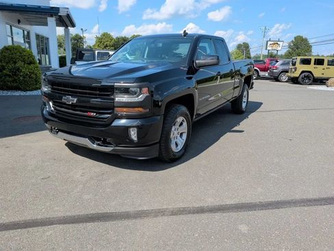 Used 2018 Chevrolet Silverado 1500 LT w/ All Star Edition AWD/4WD image 14