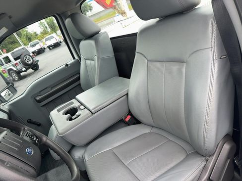 Used 2016 Ford F350 XL w/ XL Appearance Package RWD image 21