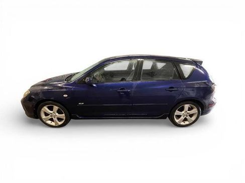 Used 2004 MAZDA MAZDA3 s w/ Moonroof & 6-CD Pkg image 2
