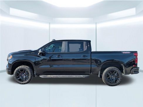 Used 2023 Chevrolet Silverado 1500 LT Trail Boss w/ Protection Package AWD/4WD image 2