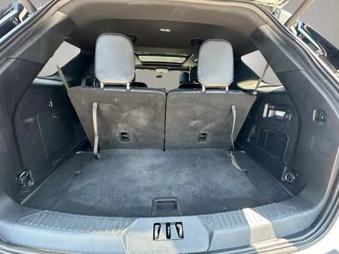 Used 2020 Ford Explorer XLT w/ Equipment Group 202A RWD image 21