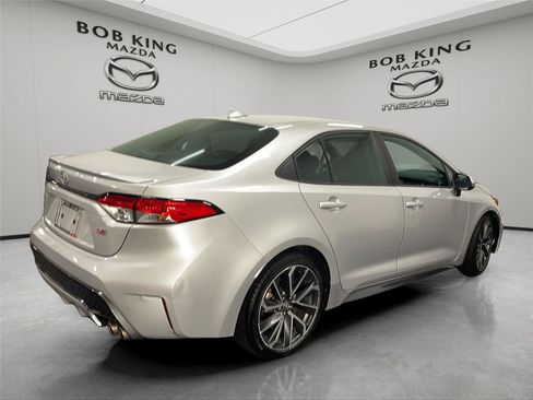 Used 2020 Toyota Corolla SE FWD image 5