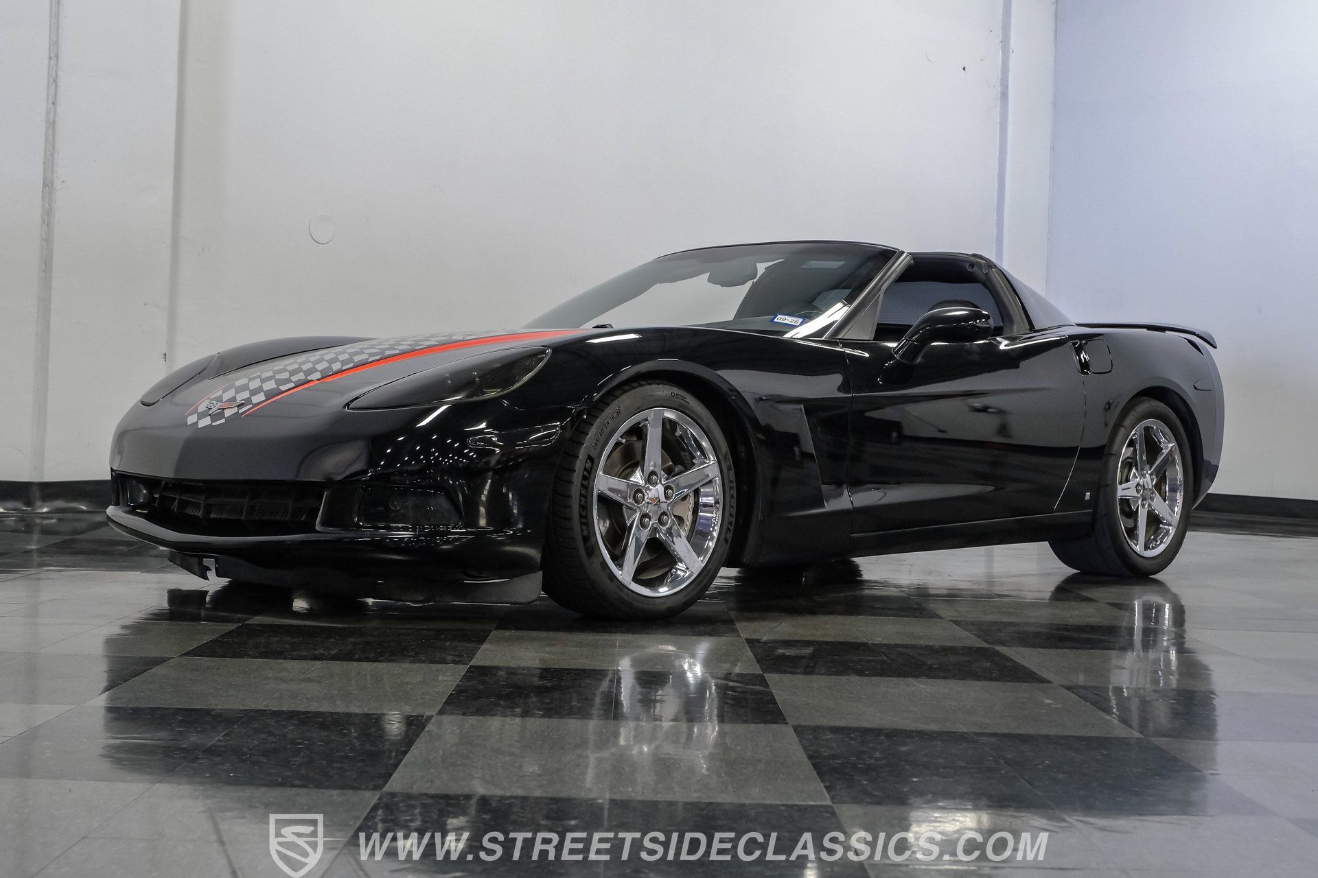 Used 2008 Chevrolet Corvette Coupe w/ Preferred Equipment Group RWD image 21