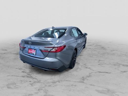 New 2026 Toyota Camry SE image 9